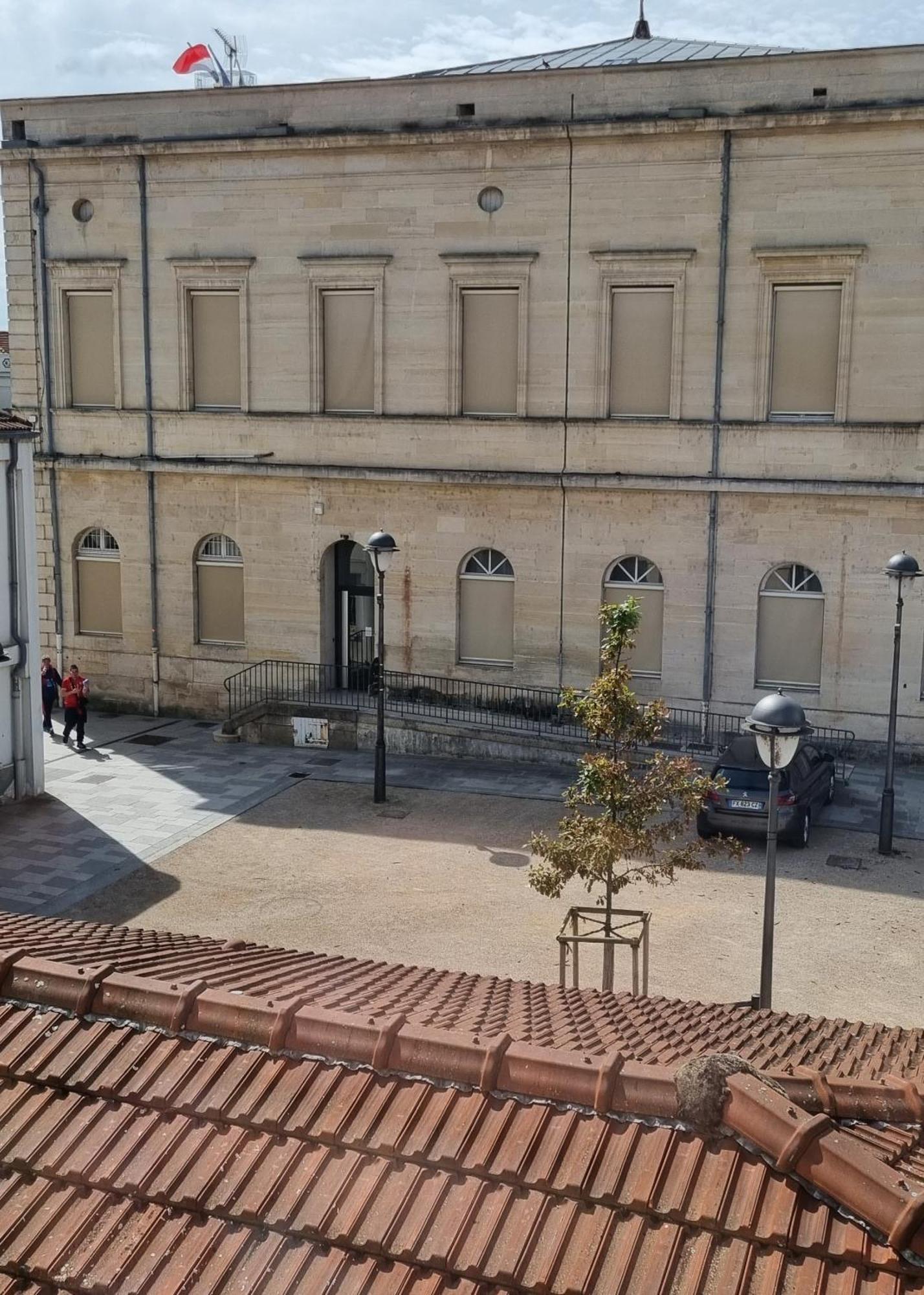 Victoire Saphir 203 Climatise Hotel De Ville Saint-Dizier Exteriér fotografie